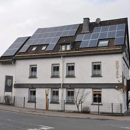 Отель Am Maibaum Neuenrade