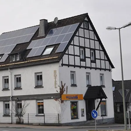 מלון Am Maibaum Neuenrade